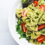 Pastasalade met kip en pesto perfecte lunch voor sporters